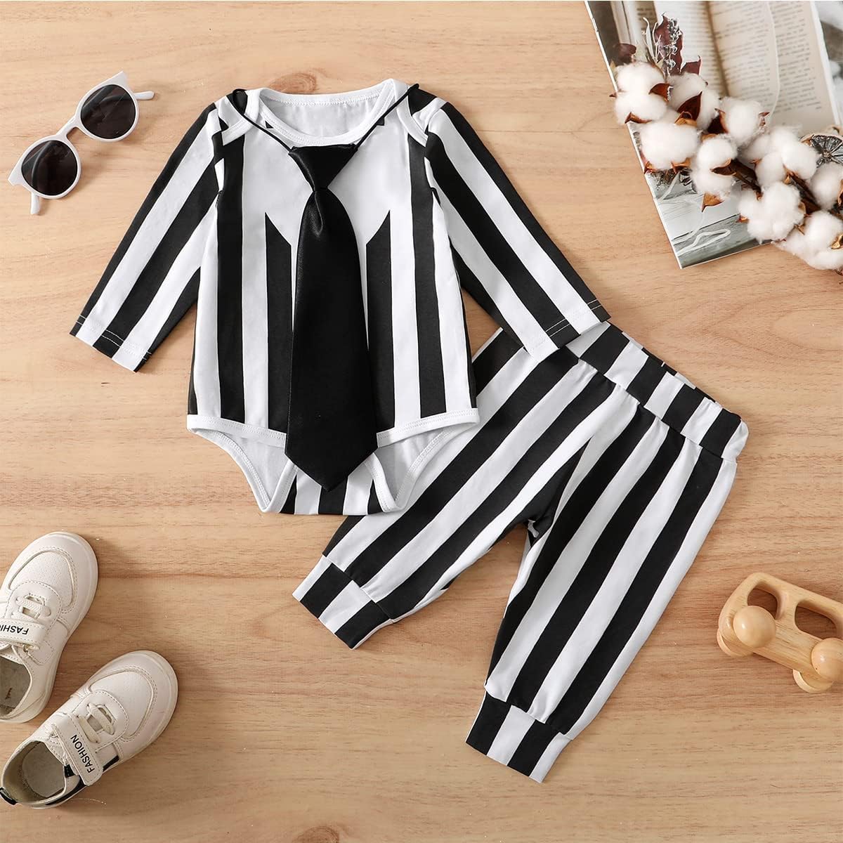 XElement Halloween-Bapedoo Black White Striped Newborn Halloween Costumes